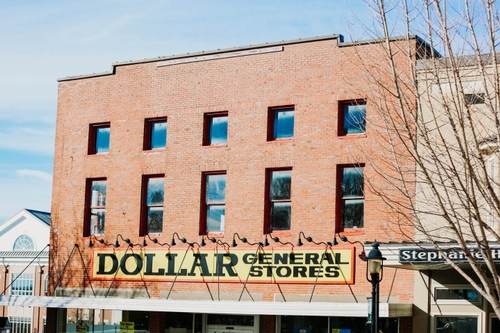 Image of the Dollar General Store